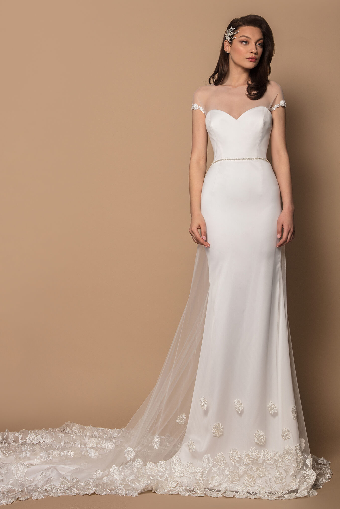 rochie-sirena-din-tafta-cu-corset-si-trena-lunga-lara-colectia-phoenix-aida-lorena-atelier-fata